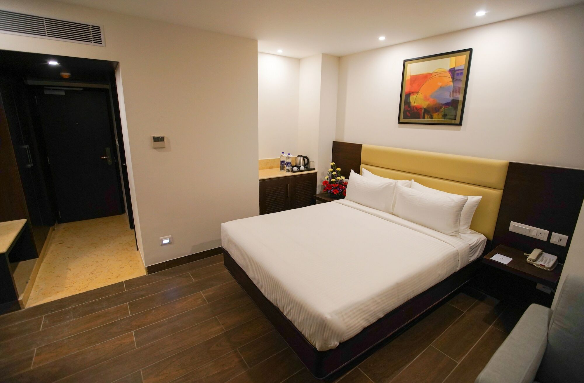 Jaag Hotel Chennai Exteriör bild
